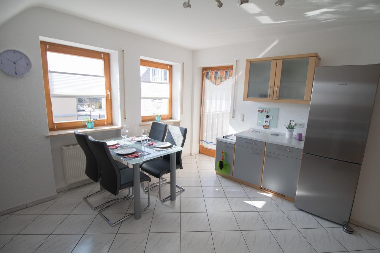 Ferienwohnung Weiher - Naehe Nuernberg / Messe Schwanstetten Exterior foto
